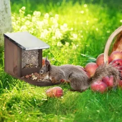 Ekorrematare, Metalltak, 18x12x25 cm