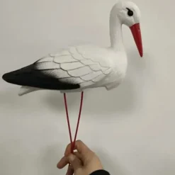 Sale OBOSOE Art Deco-staty av Vit Trana med Avtagbara Röda Trådfötter – Hållbar Plast, Väderbeständig Utomhusdekoration till Trädgård, Halloween Trädgårdsprydnader